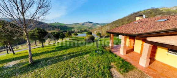 2 bedrooms House in Dozza, Italy No. 93825 8