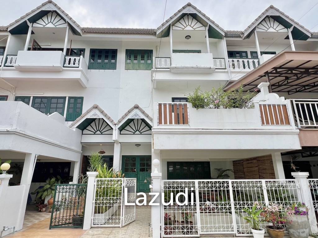 3 bedrooms Bungalow in Hua Hin, Thailand No. 13632
