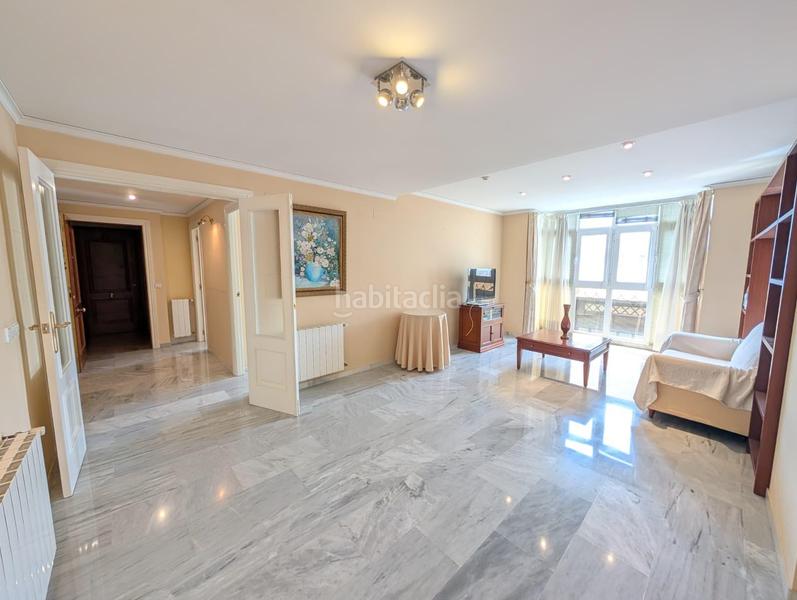 Квартира с 4 спальнями в Гандия, Испания № 198807