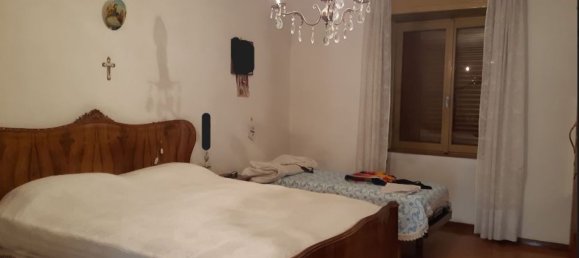4 rooms Apartment in Peia, Italy No. 185169 5