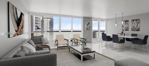3 dormitorios propiedad comercial en venta en Miami, Miami-Dade, Florida, USA № 614409 2