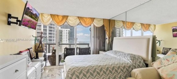 3 dormitorios propiedad comercial en venta en Miami, Miami-Dade, Florida, USA № 614409 21