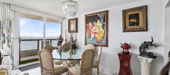 3 dormitorios propiedad comercial en venta en Miami, Miami-Dade, Florida, USA № 614409 10