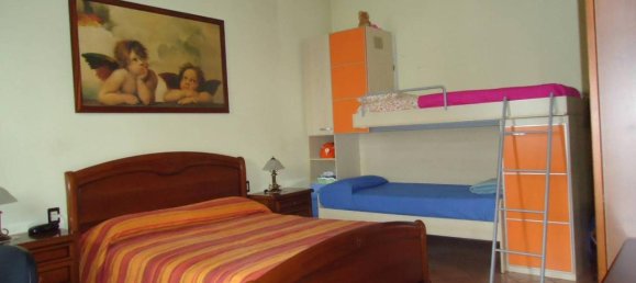 Apartamento de 2 habitaciónes en Gallarate, Italy No. 36879 9