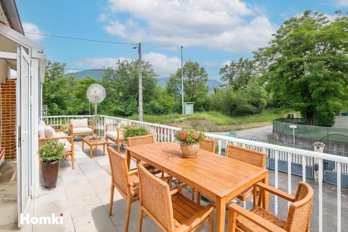 6 bedrooms Villa in Varces-Allieres-et-Risset, France No. 207469