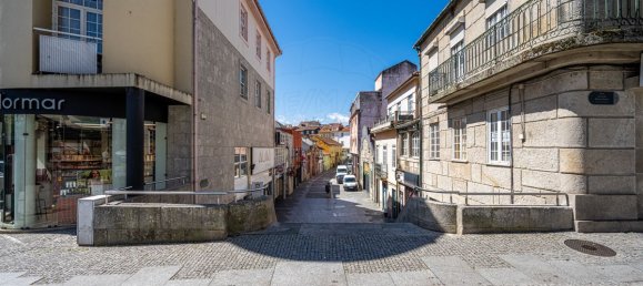 9 bedrooms Building in Chaves, Portugal No. 140807 4