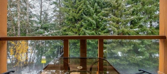 Studio in British Columbia, Canada No. 1180 5