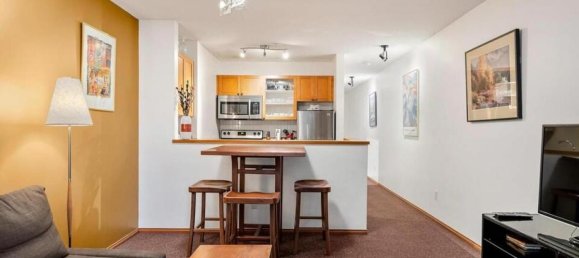 Studio in British Columbia, Canada No. 1180 2