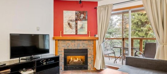 Studio in British Columbia, Canada No. 1180 4