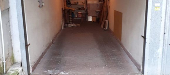 28m² Garage in Rome, Italy No. 313969 3