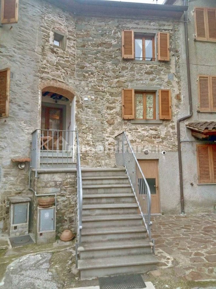 2 Schlafzimmer Wohnung in Chitignano, Italy, Nr. 290949