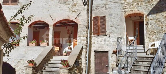 2 Schlafzimmer Wohnung in Chitignano, Italy, Nr. 290949 2