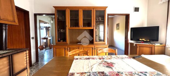 2 Schlafzimmer Villa in Volpago del Montello, Italy, Nr. 347410 3