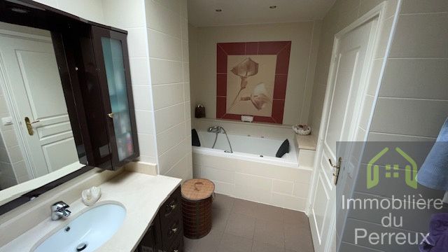 Дом с 4 спальнями в Нёйи-Плезанс, Франция № 187105