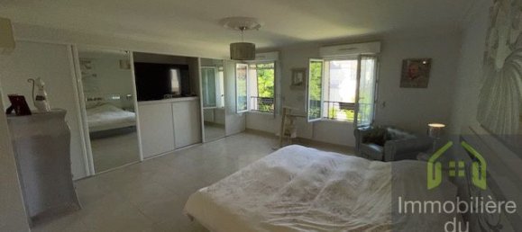 Дом с 4 спальнями в Нёйи-Плезанс, Франция № 187105 8