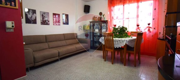 3 bedrooms Apartment in Livorno, Italy No. 289550 3