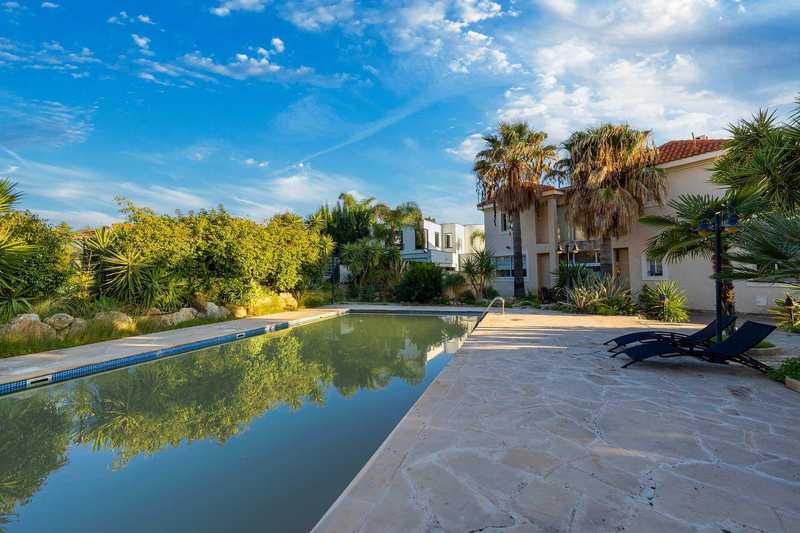 4 Schlafzimmer Villa in Mouttagiaka, Cyprus, Nr. 6281