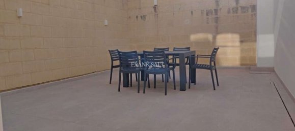 2 Schlafzimmer Maisonette-Wohnung in Zebbug, Malta, Nr. 8116 8