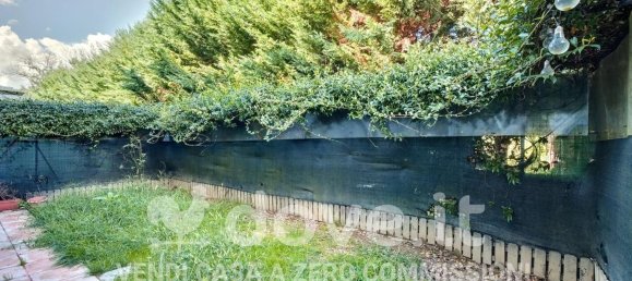 3 Schlafzimmer Doppelhaus in Volpiano, Italy, Nr. 381927 25