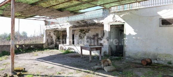 3 bedrooms Villa in Trecase, Italy No. 337834 13