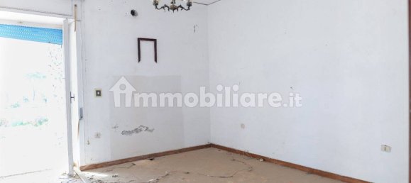 3 bedrooms Villa in Trecase, Italy No. 337834 6