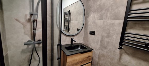 4 bedrooms Apartment in Madrid, Spain No. 166348 2