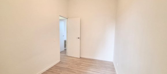 4 bedrooms Apartment in Madrid, Spain No. 166348 17