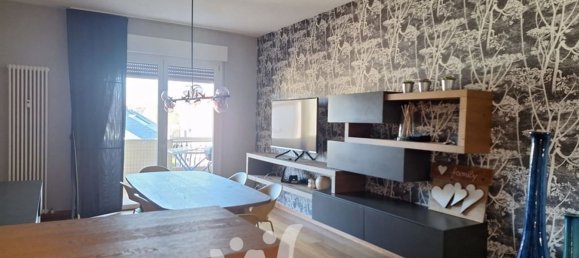 4-salle Appartement à Forlì, Italy No. 200831 4