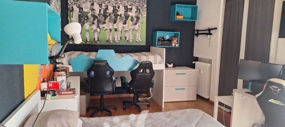 4-salle Appartement à Forlì, Italy No. 200831 9