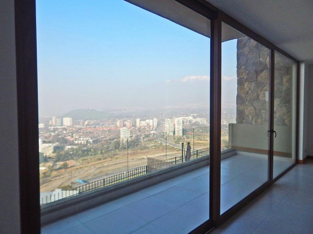 4 bedrooms House in Santiago, Chile No. 2702