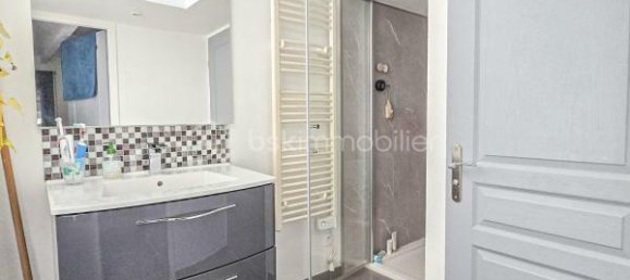 2 Schlafzimmer Haus in Isere, France, Nr. 355432 8