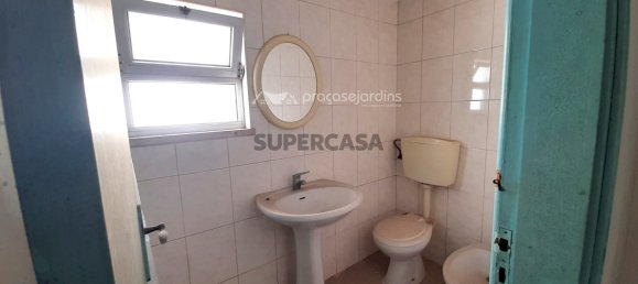 Bâtiment à Leiria, Portugal 144m² No. 157892 9