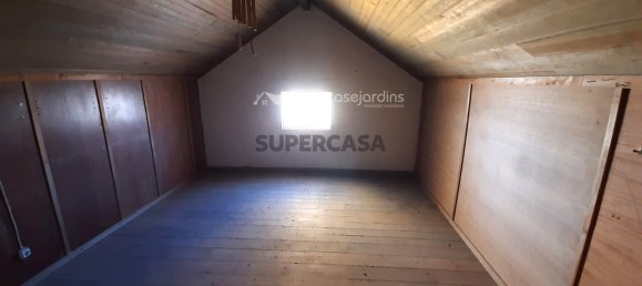 Bâtiment à Leiria, Portugal 144m² No. 157892 2