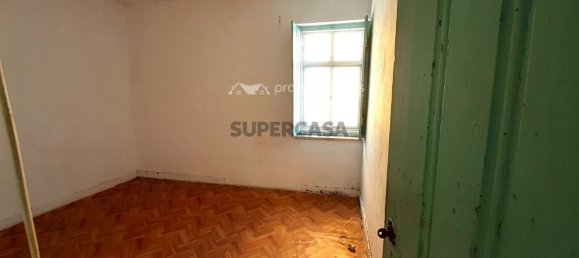 Bâtiment à Leiria, Portugal 144m² No. 157892 7