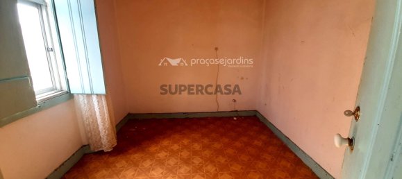 Bâtiment à Leiria, Portugal 144m² No. 157892 5