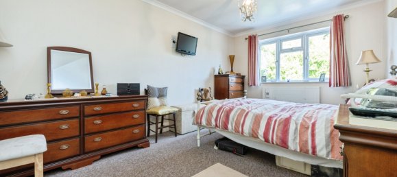 Дом в Аппер-Гравенхерст, Великобритания № 1942 11