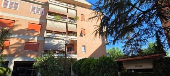 3 bedrooms Apartment in Rome, Italy No. 334320 4