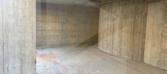 1 room Garage in Molfetta, Italy No. 28538 9