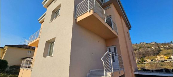 4 rooms Apartment in Villa d'Almè, Italy No. 6949 7