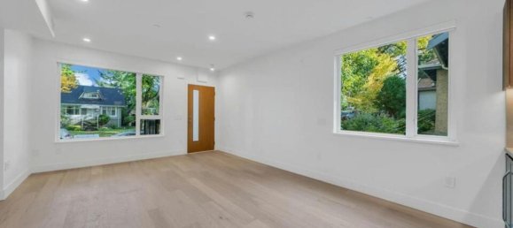 2 bedrooms House in British Columbia, Canada No. 1248 5