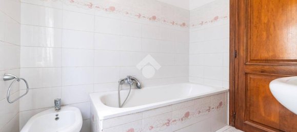 3 Schlafzimmer Wohnung in Vitorchiano, Italy, Nr. 258299 17