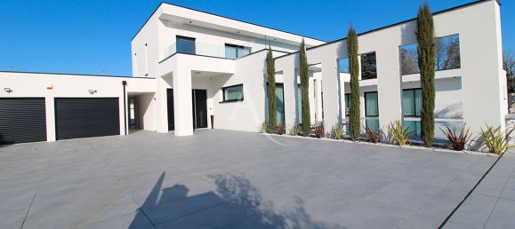 5 Schlafzimmer Haus in Saint-Gervais-la-Foret, France, Nr. 229719 2