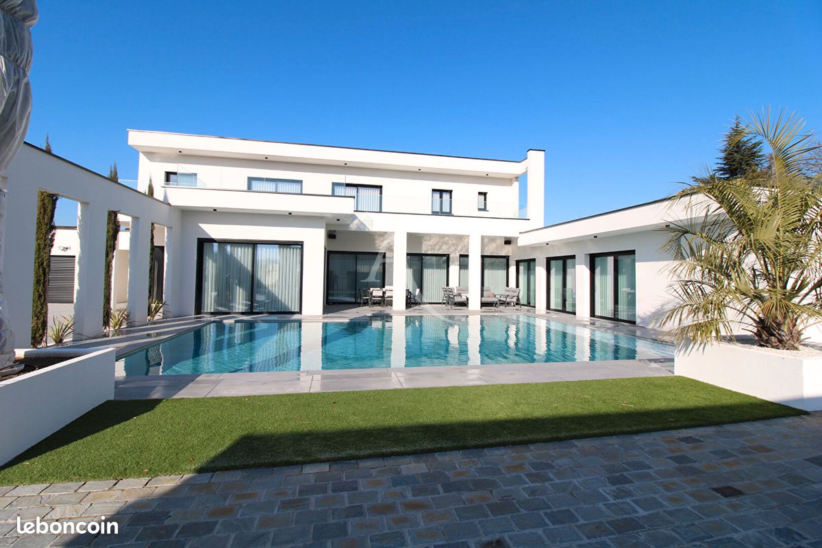 5 Schlafzimmer Haus in Saint-Gervais-la-Foret, France, Nr. 229719