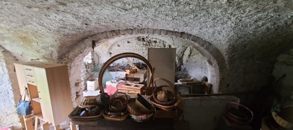 Casa de 3 habitaciónes en Barrea, Italy No. 104736 6