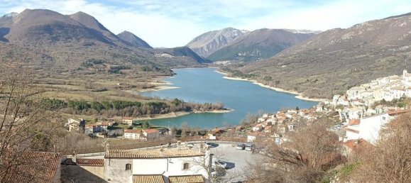 Casa de 3 habitaciónes en Barrea, Italy No. 104736 11
