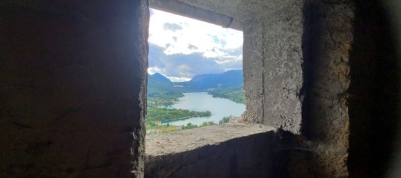 Casa de 3 habitaciónes en Barrea, Italy No. 104736 7