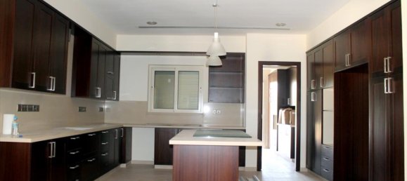 7 bedrooms Villa in Limassol, Cyprus No. 96560 2