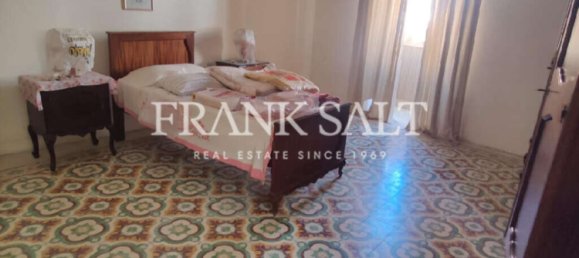 4 bedrooms House in Hamrun, Malta No. 316 3