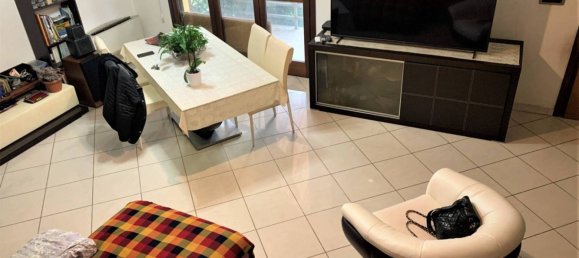 7 غرف نوم منزل في Livorno, Italy رقم 128884 2