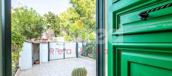 2 bedrooms House in Rome, Italy No. 317292 3